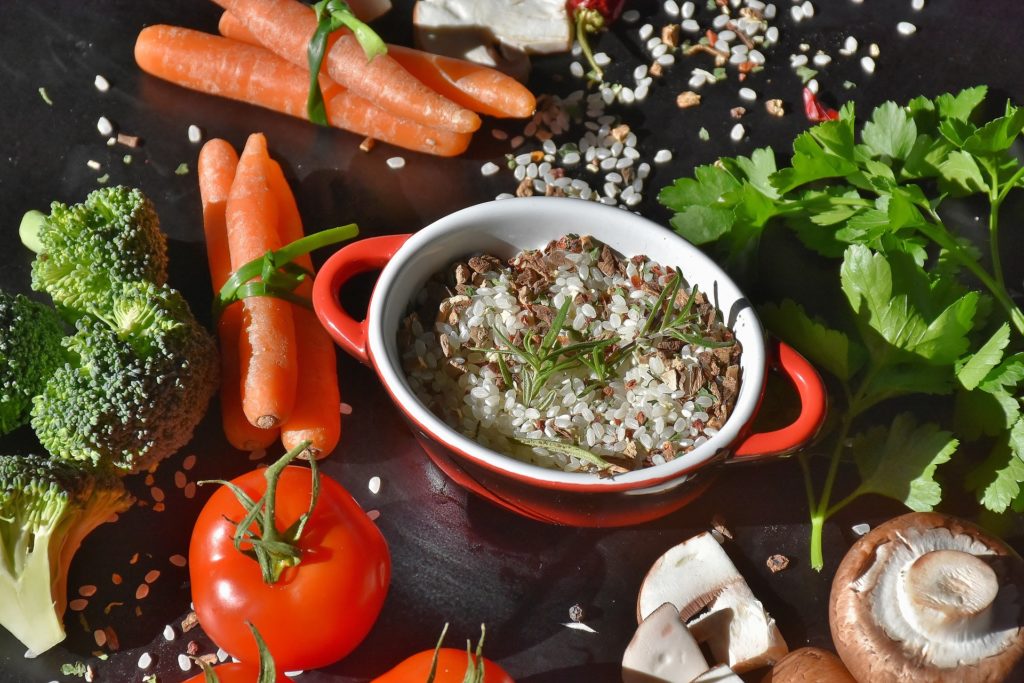 Flexifeb ist eine Initiative, bei der eine ausgeglichene und gesunde Ernährung im Mittelpunkt steht. Das Wort „Flexifeb“ setzt sich zusammen aus „ Flexitary“ und „February“ und bedeutet soviel wie „der flexibel-vegetarische Februar“.